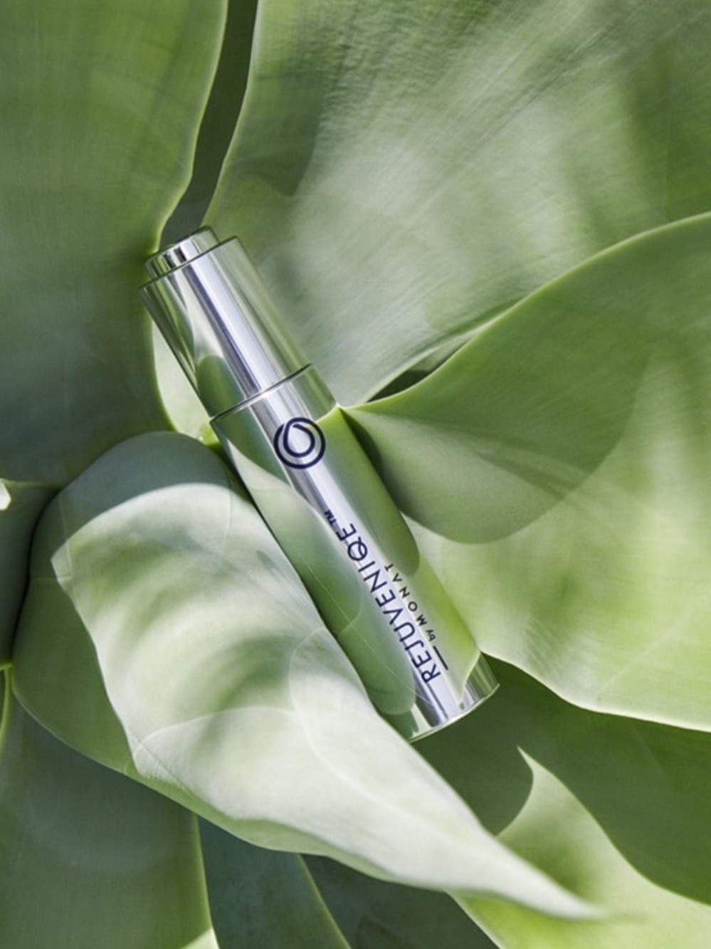 Monat Rejuveniqe Hair & Skin Serum